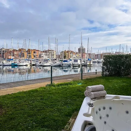 Casa de Férias Ravissante Marina Idealement Situee Avec Jacuzzi *