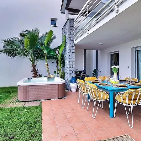 Holiday home Ravissante Marina Idealement Situee Avec Jacuzzi