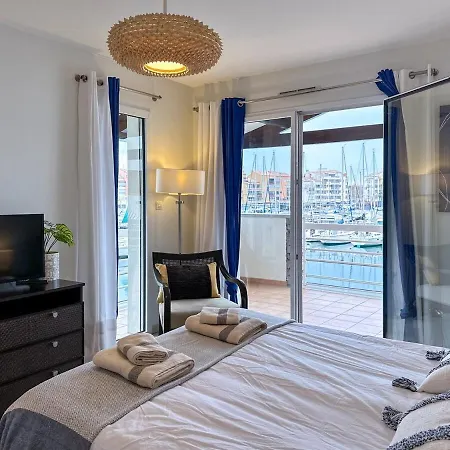 Ravissante Marina Idealement Situee Avec Jacuzzi 펜션