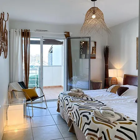 Holiday home Ravissante Marina Idealement Situee Avec Jacuzzi
