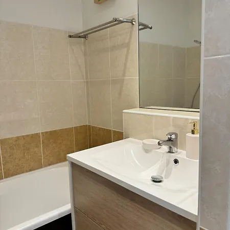 Ravissante Marina Idealement Situee Avec Jacuzzi * 아그